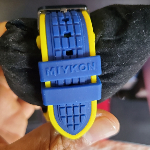 Miykon Mens watch - Picture 6 of 7